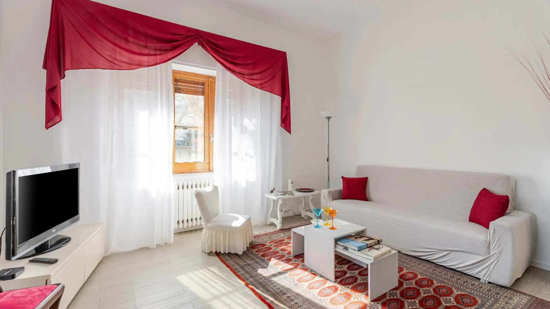 Cappuccini Apartment Lower contacts